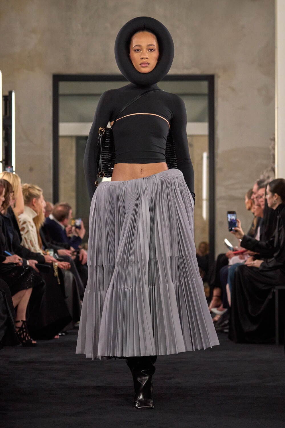 アライア(ALAÏA) 2025年秋ウィメンズコレクション  - 写真13
