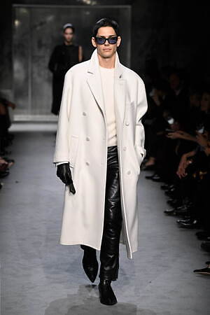 トム フォード(TOM FORD) 2025-26年秋冬ウィメンズ&メンズコレクション  - 写真8