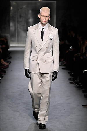 トム フォード(TOM FORD) 2025-26年秋冬ウィメンズ&メンズコレクション  - 写真30