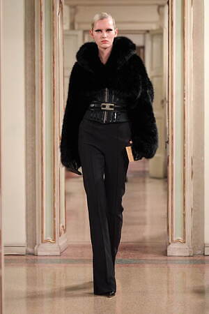 エリザベッタ フランキ(ELISABETTA FRANCHI) 2025-26年秋冬ウィメンズコレクション  - 写真9