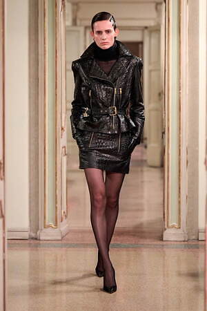 エリザベッタ フランキ(ELISABETTA FRANCHI) 2025-26年秋冬ウィメンズコレクション  - 写真15