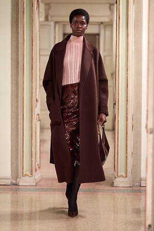 エリザベッタ フランキ(ELISABETTA FRANCHI) 2025-26年秋冬ウィメンズコレクション  - 写真35