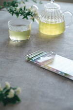 鶴屋吉信からモネ《睡蓮》着想のパステルカラー琥珀糖、京都市京セラ美術館限定で｜写真9