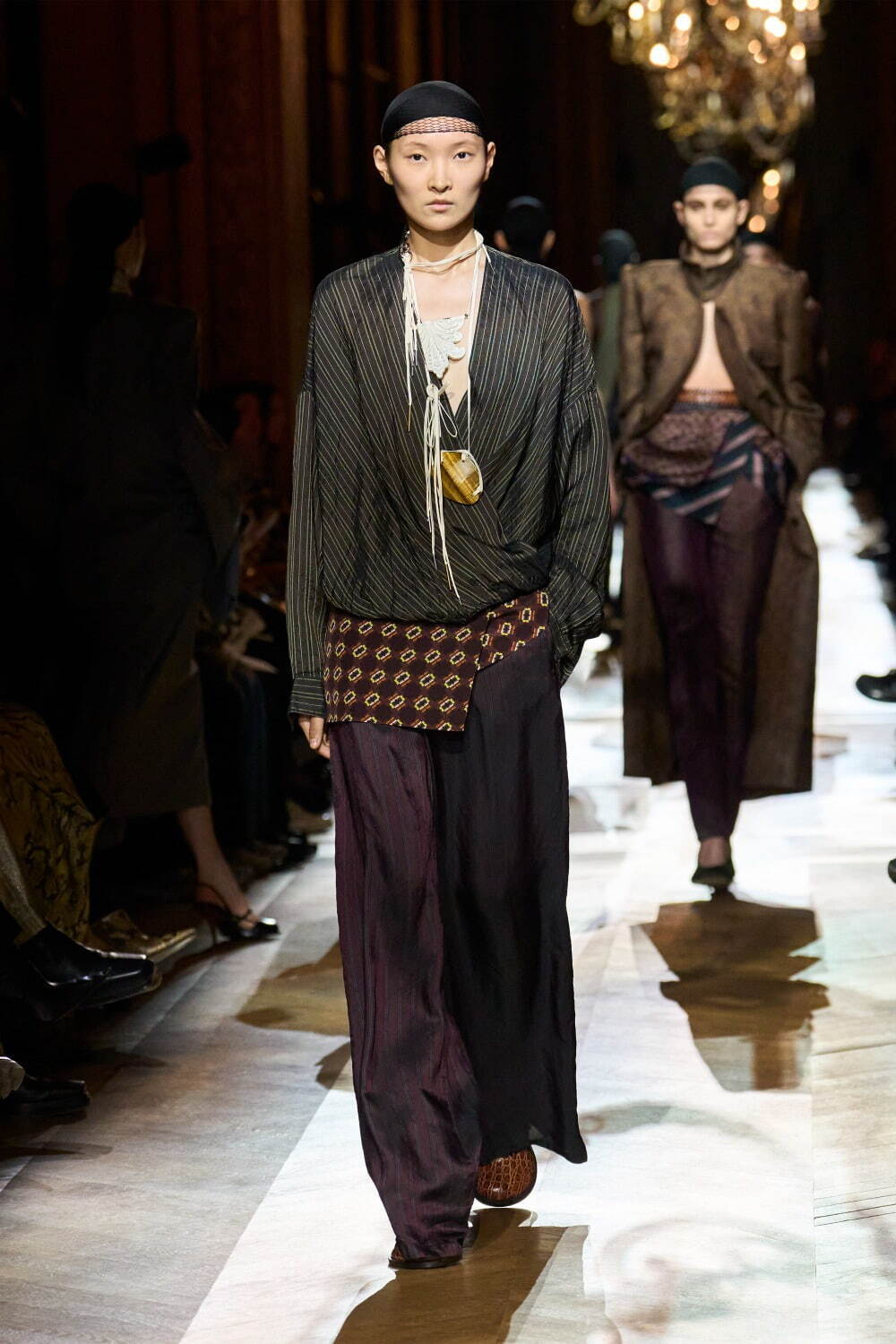 ドリス ヴァン ノッテン(DRIES VAN NOTEN) 2025-26年秋冬ウィメンズコレクション  - 写真14