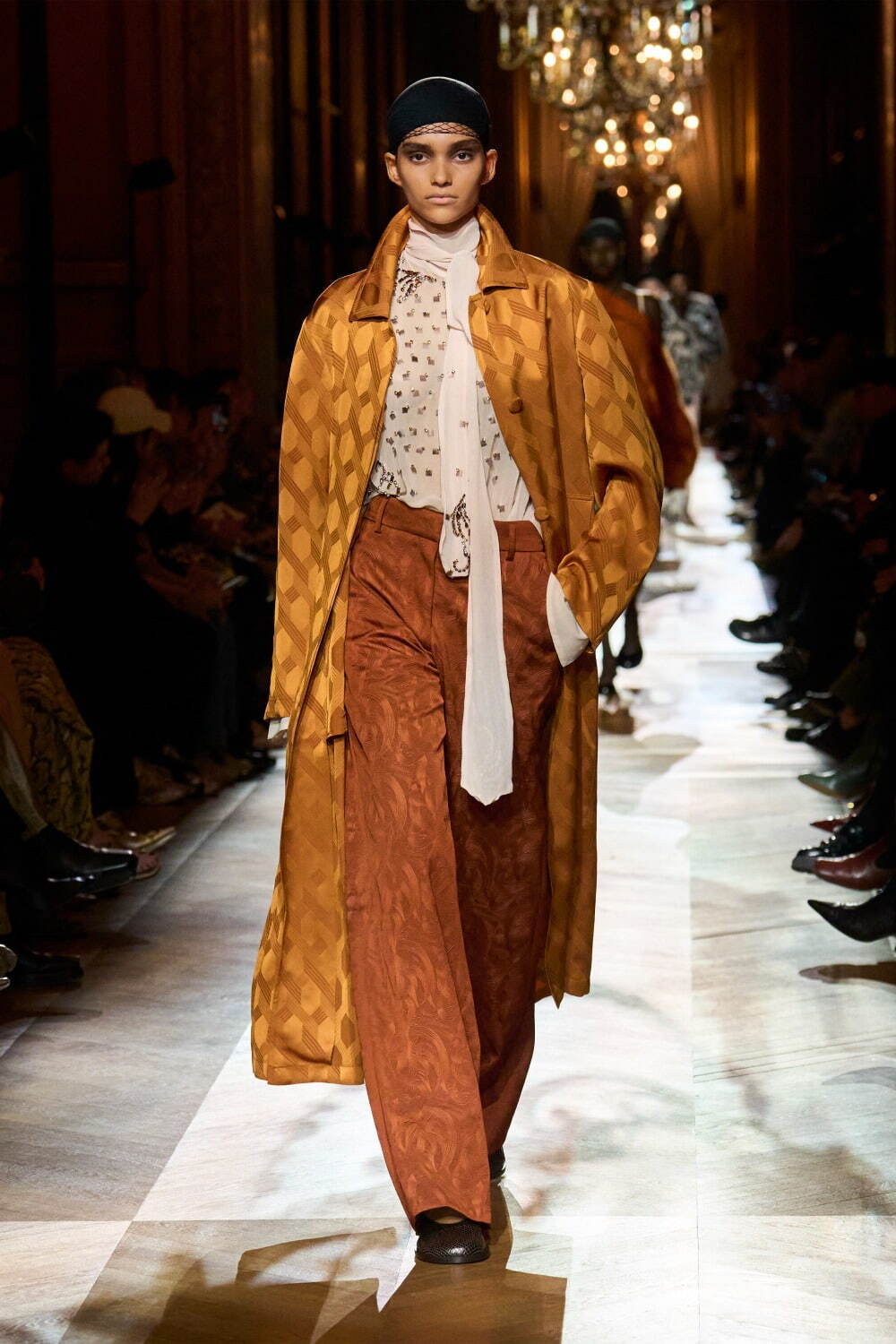 ドリス ヴァン ノッテン(DRIES VAN NOTEN) 2025-26年秋冬ウィメンズコレクション  - 写真22