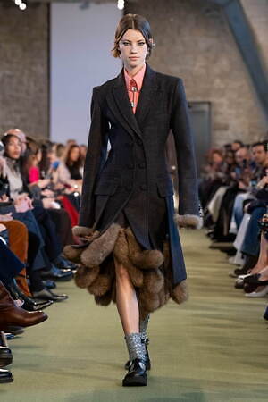 ラバンヌ(rabanne) 2025-26年秋冬ウィメンズコレクション  - 写真1