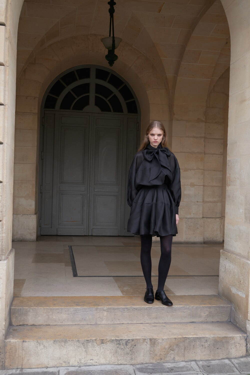 ヴィクター＆ロルフ(VIKTOR & ROLF) 2025-26年秋冬ウィメンズコレクション  - 写真12