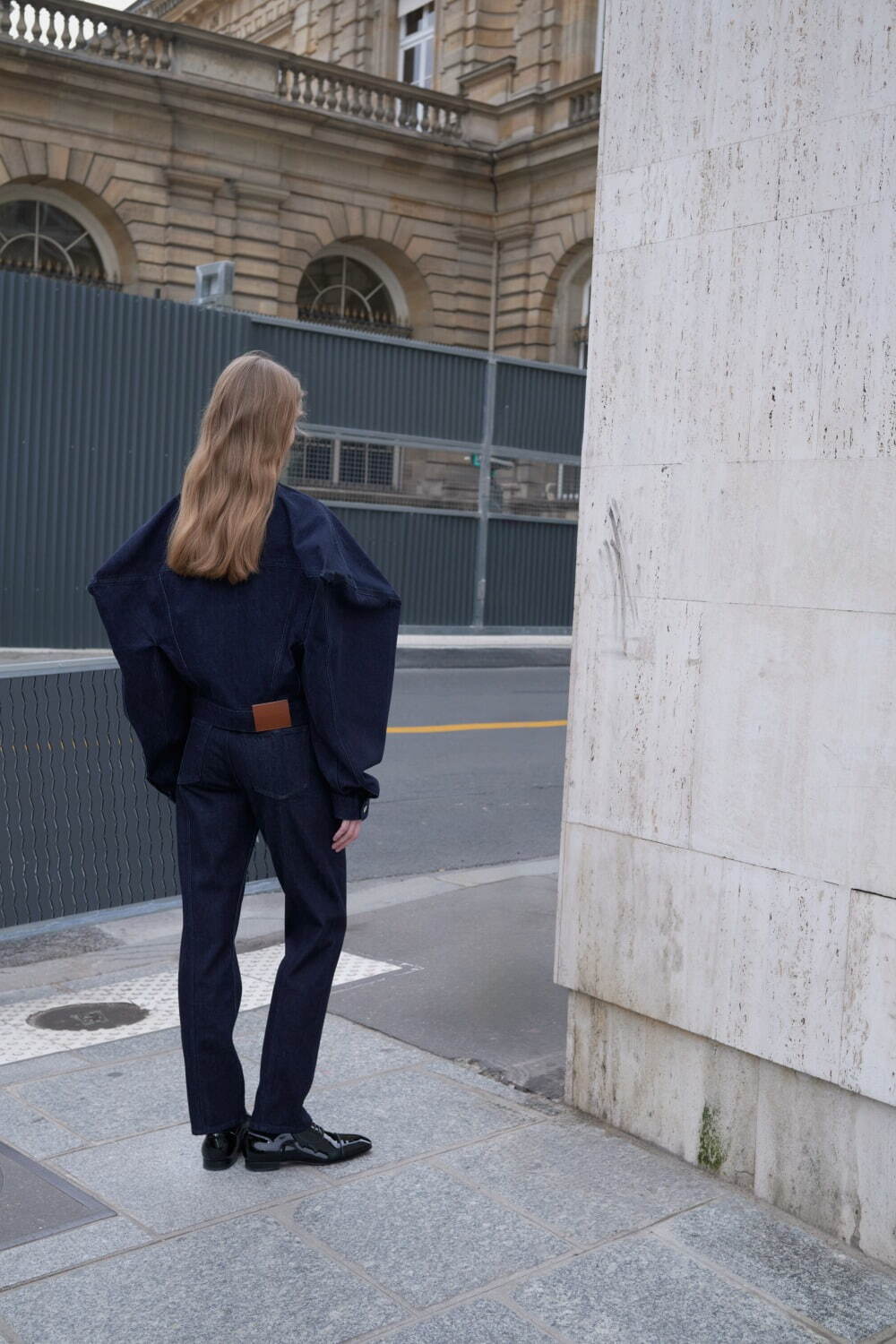 ヴィクター＆ロルフ(VIKTOR & ROLF) 2025-26年秋冬ウィメンズコレクション  - 写真15