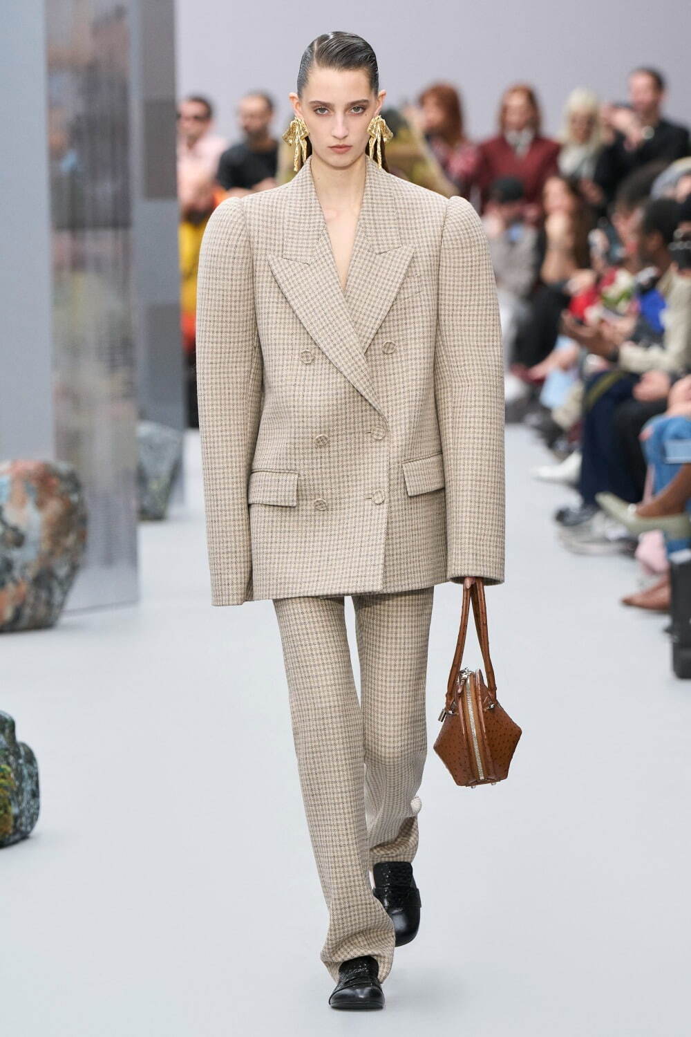 アクネ ストゥディオズ(Acne Studios) 2025-26年秋冬ウィメンズコレクション  - 写真11