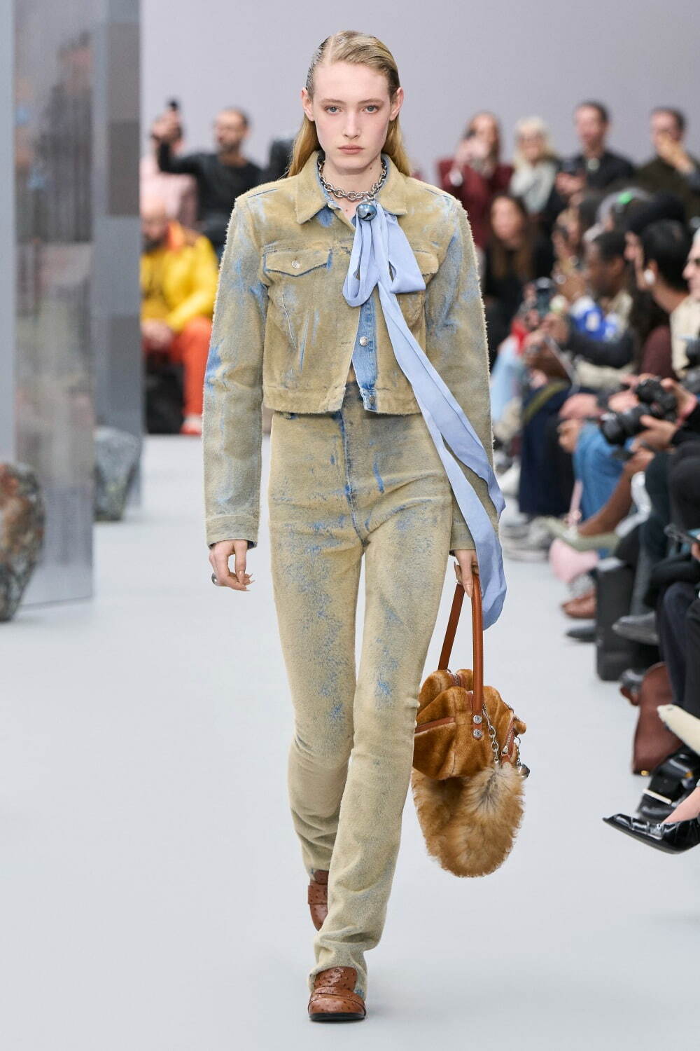 アクネ ストゥディオズ(Acne Studios) 2025-26年秋冬ウィメンズコレクション  - 写真27