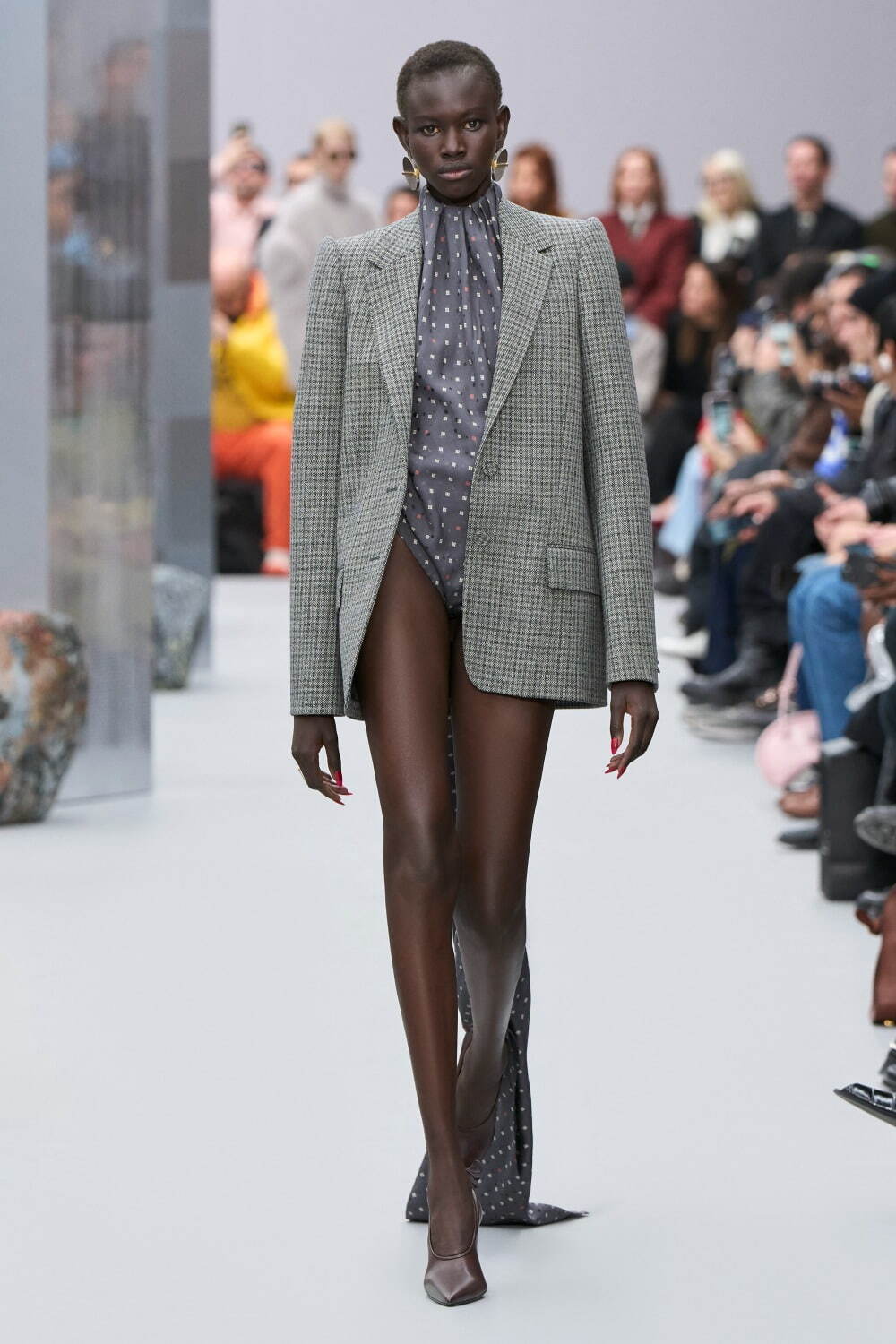 アクネ ストゥディオズ(Acne Studios) 2025-26年秋冬ウィメンズコレクション  - 写真38
