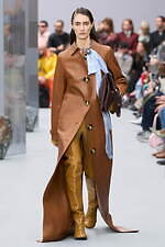 アクネ ストゥディオズ 25-26年秋冬ウィメンズコレクション - 自然と都市、コントラストの探求｜写真16