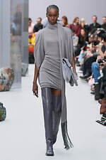 アクネ ストゥディオズ 25-26年秋冬ウィメンズコレクション - 自然と都市、コントラストの探求｜写真44