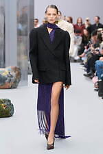 アクネ ストゥディオズ 25-26年秋冬ウィメンズコレクション - 自然と都市、コントラストの探求｜写真47