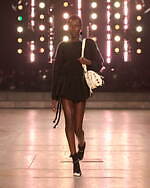 イザベル マラン 2025-26年秋冬コレクション -  80年代ニューウェーブ要素を随所に絡めて｜写真50