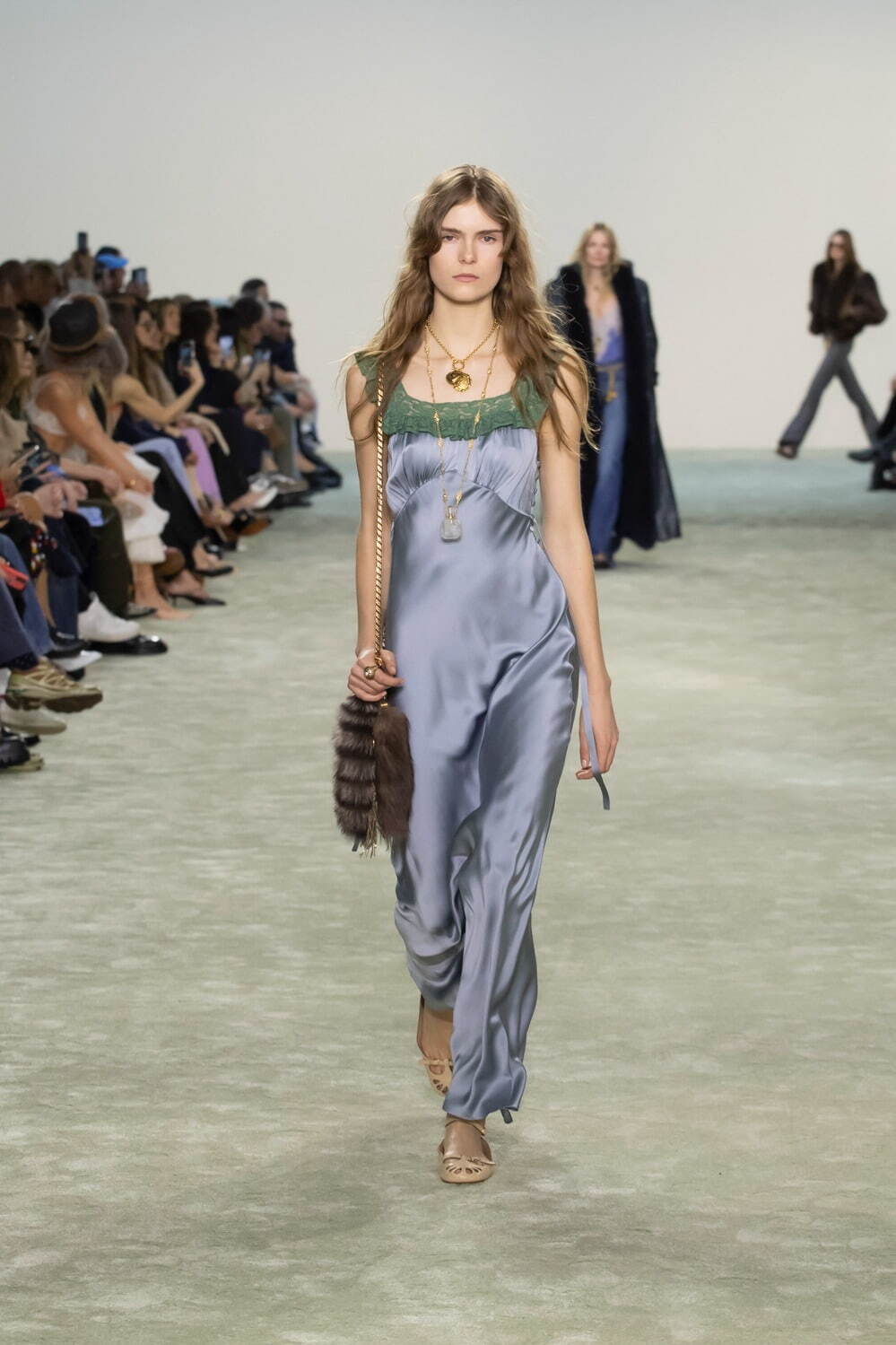 クロエ(Chloé) 2025年冬ウィメンズコレクション  - 写真17