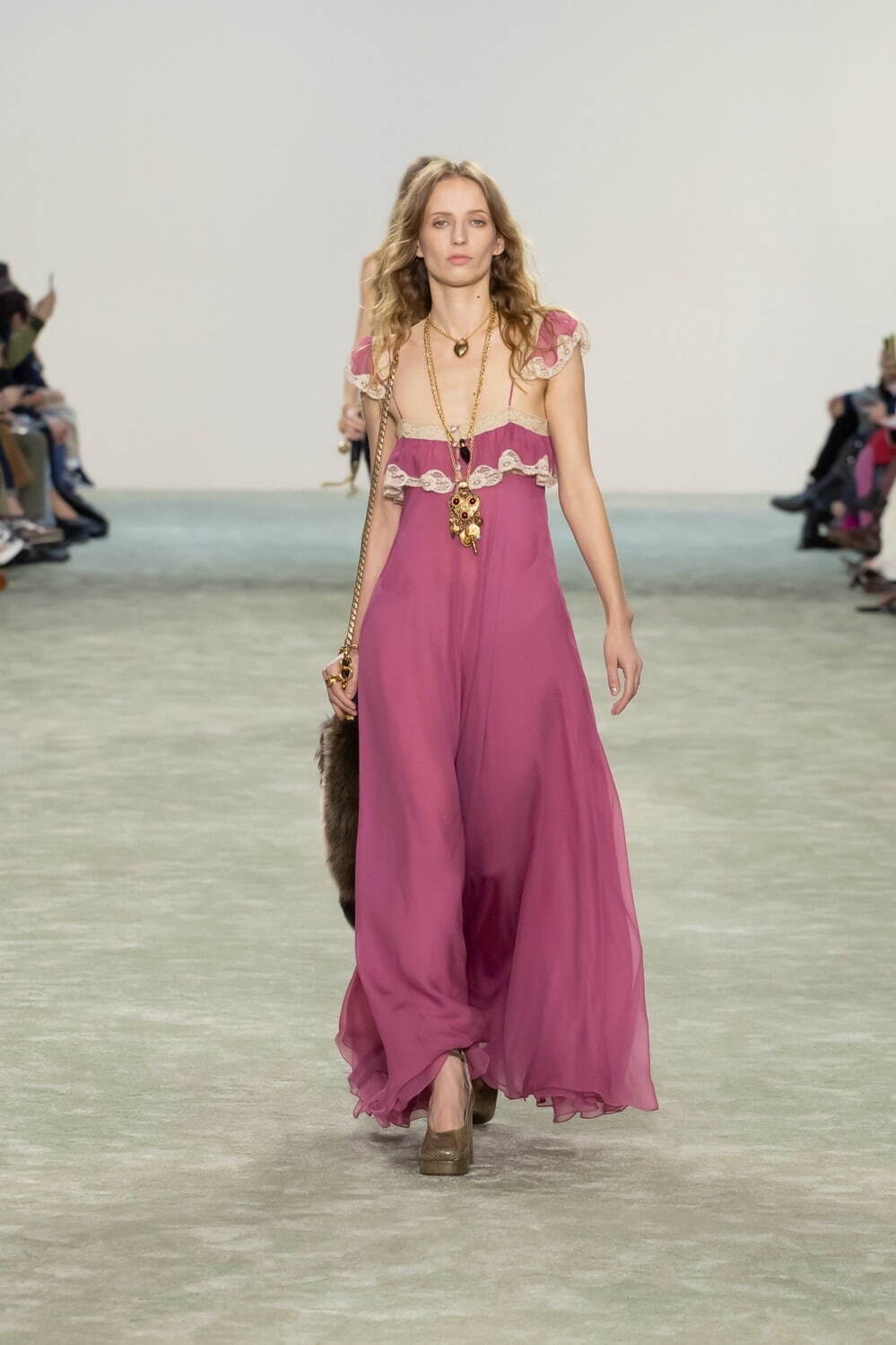 クロエ(Chloé) 2025年冬ウィメンズコレクション  - 写真32