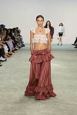 クロエ 2025年冬コレクション - 強さと柔らかさ｜写真44