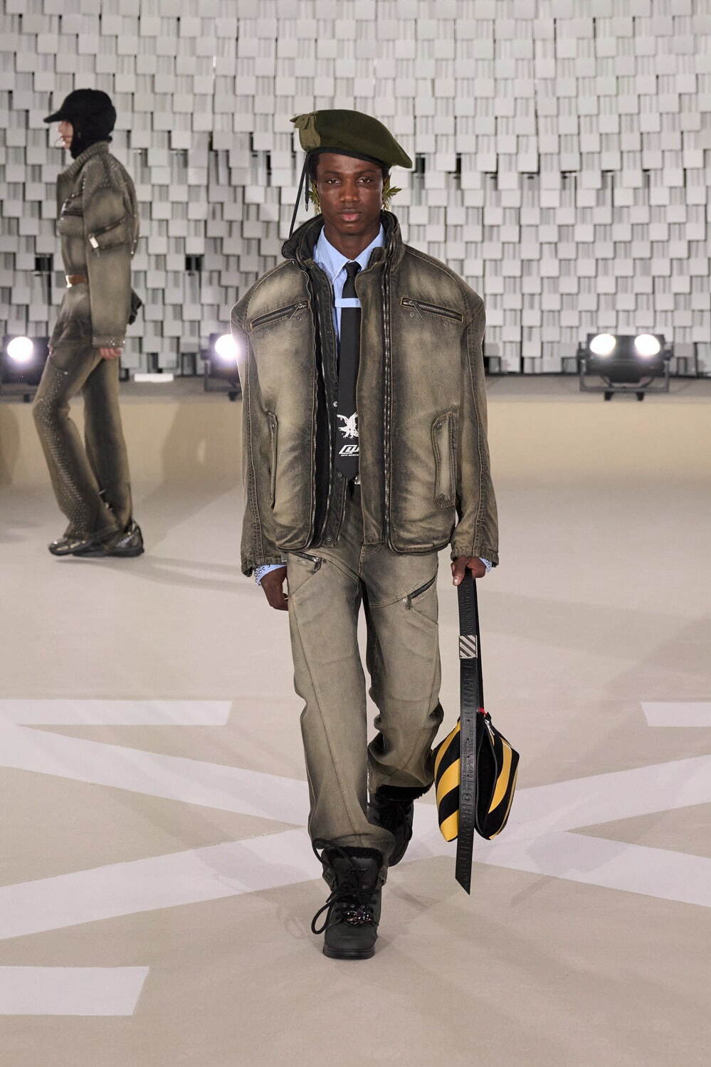オフ-ホワイト (OFF-WHITE) 2025-26年秋冬ウィメンズ&メンズコレクション  - 写真28