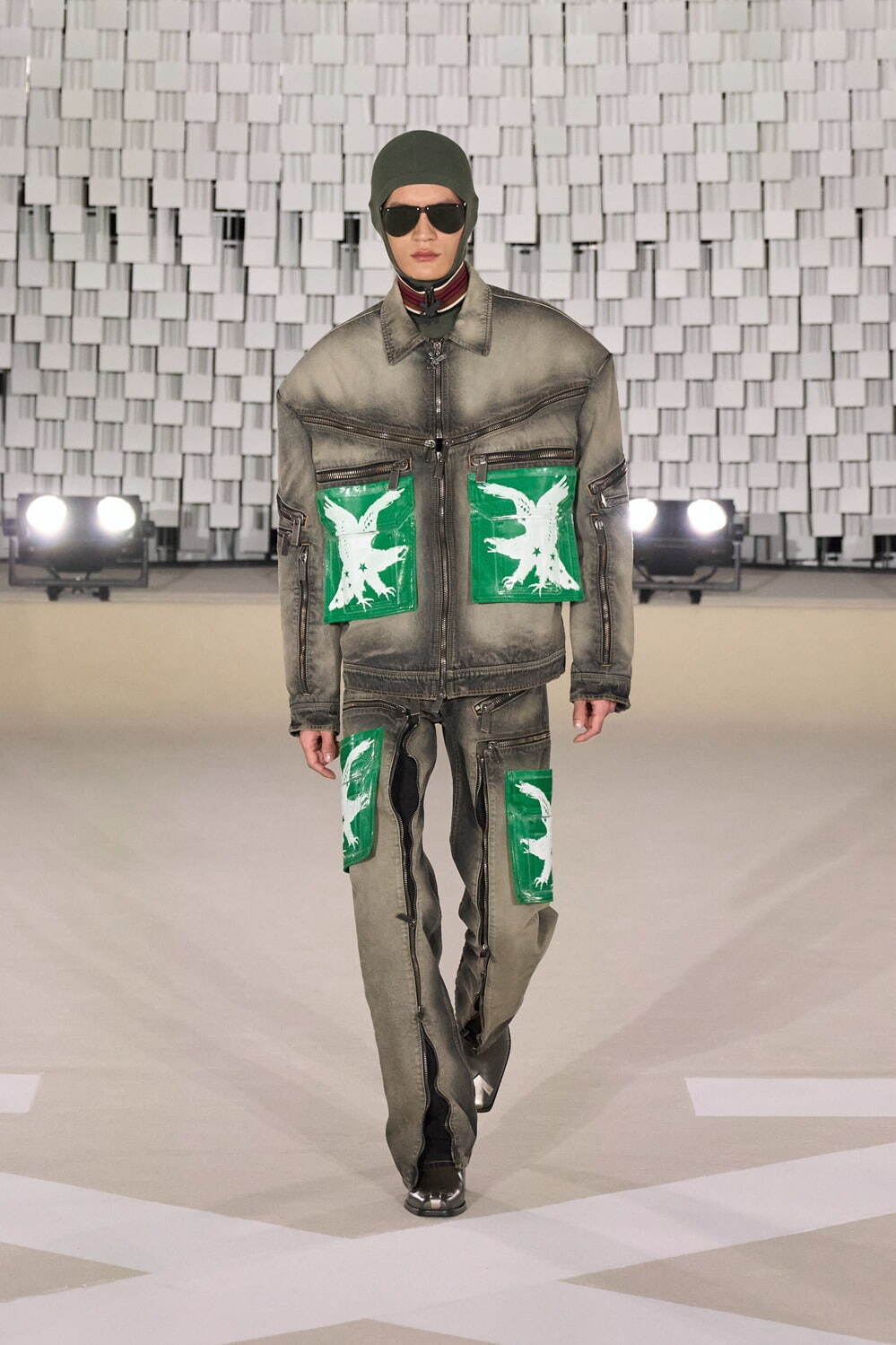 オフ-ホワイト (OFF-WHITE) 2025-26年秋冬ウィメンズ&メンズコレクション  - 写真32