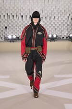 オフ-ホワイト 2025-26年秋冬コレクション - 均質性に抗う個の強さと忍耐｜写真10