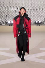 オフ-ホワイト 2025-26年秋冬コレクション - 均質性に抗う個の強さと忍耐｜写真21