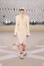 オフ-ホワイト 2025-26年秋冬コレクション - 均質性に抗う個の強さと忍耐｜写真46