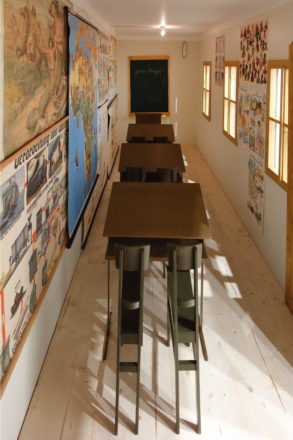 ［参考図版］ エルヴィン・ヴルム 《学校》 2024年
撮影：Rainer Iglar / Salzburg - Vienna
Courtesy: Albertina Modern, Vienna