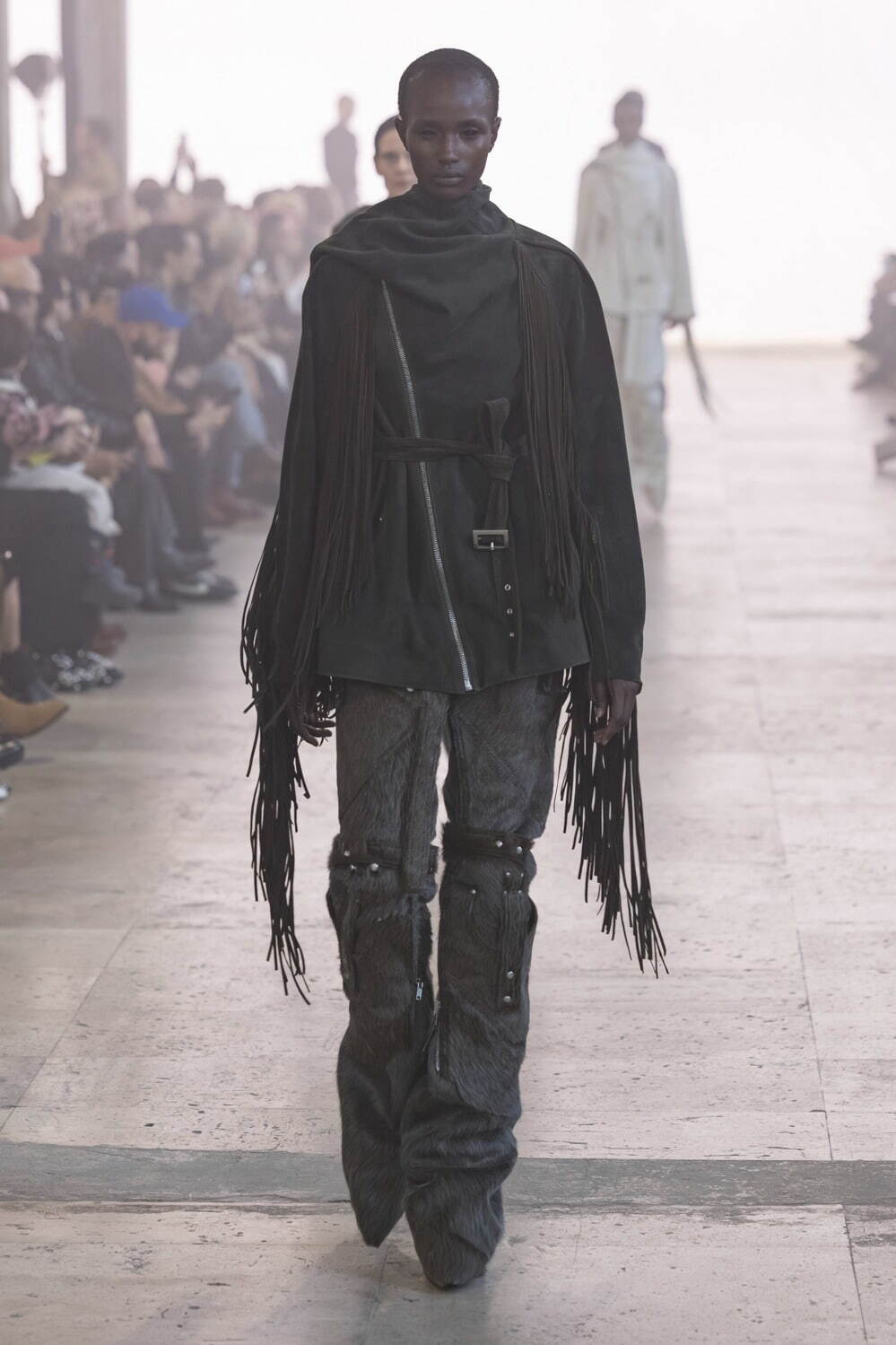 リック・オウエンス(Rick Owens) 2025-26年秋冬ウィメンズコレクション  - 写真30