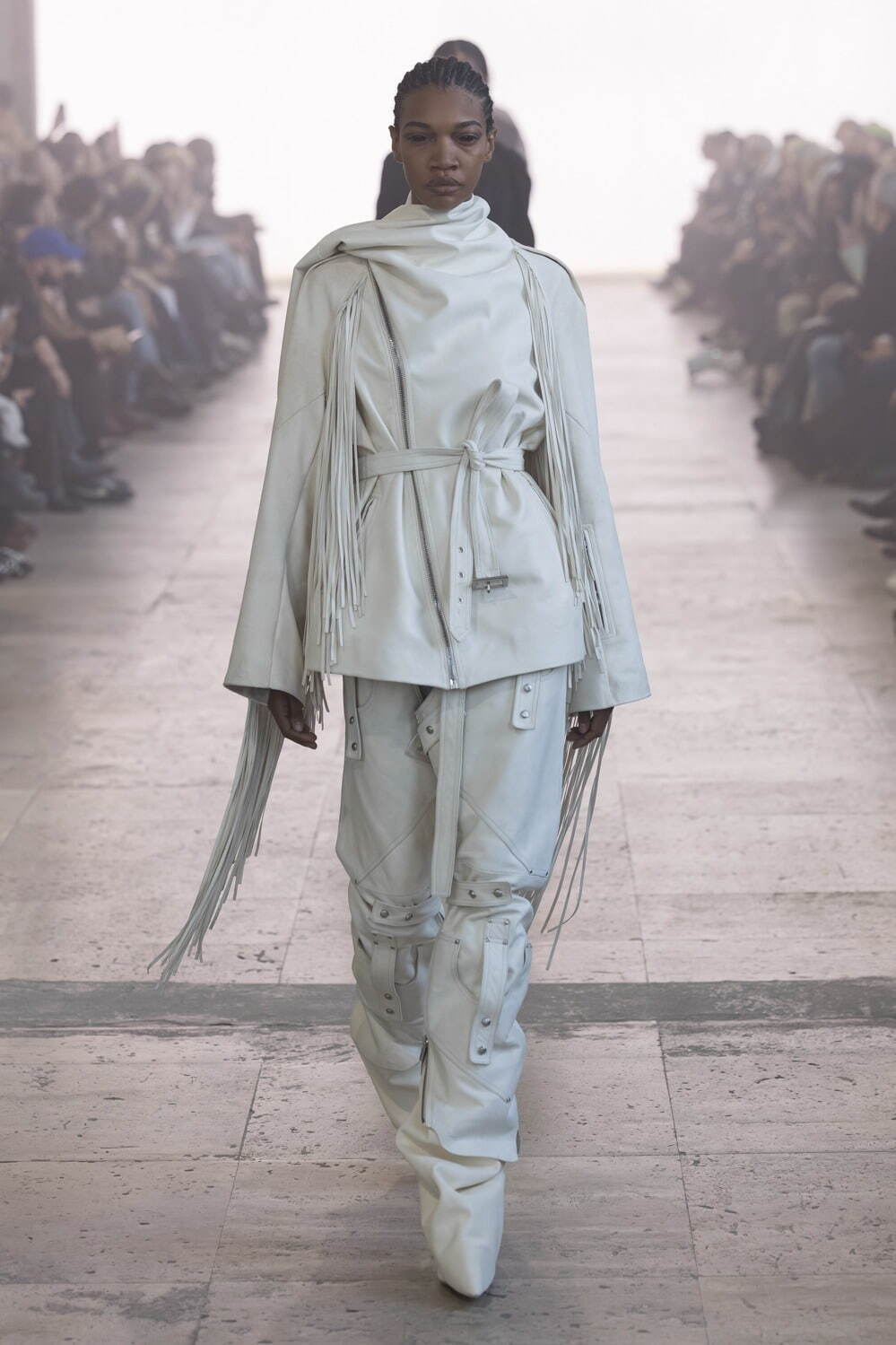 リック・オウエンス(Rick Owens) 2025-26年秋冬ウィメンズコレクション  - 写真32