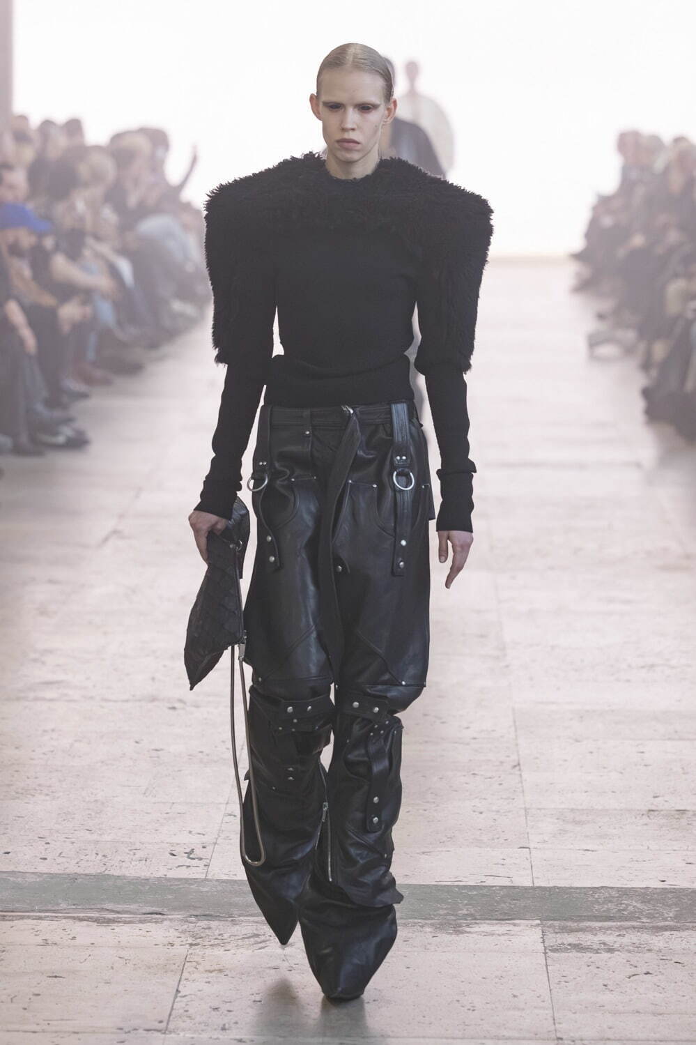 リック・オウエンス(Rick Owens) 2025-26年秋冬ウィメンズコレクション  - 写真34