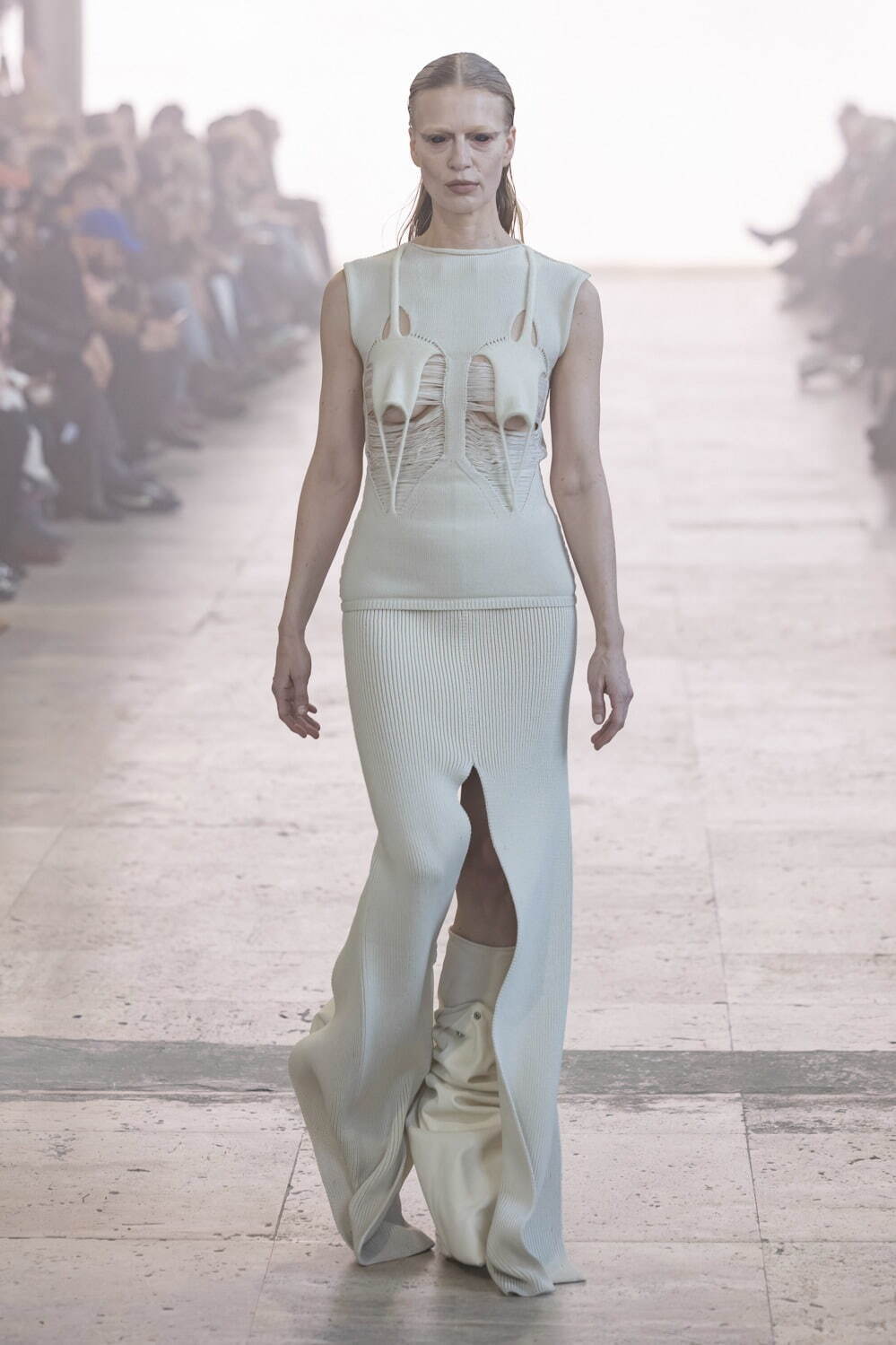 リック・オウエンス(Rick Owens) 2025-26年秋冬ウィメンズコレクション  - 写真50