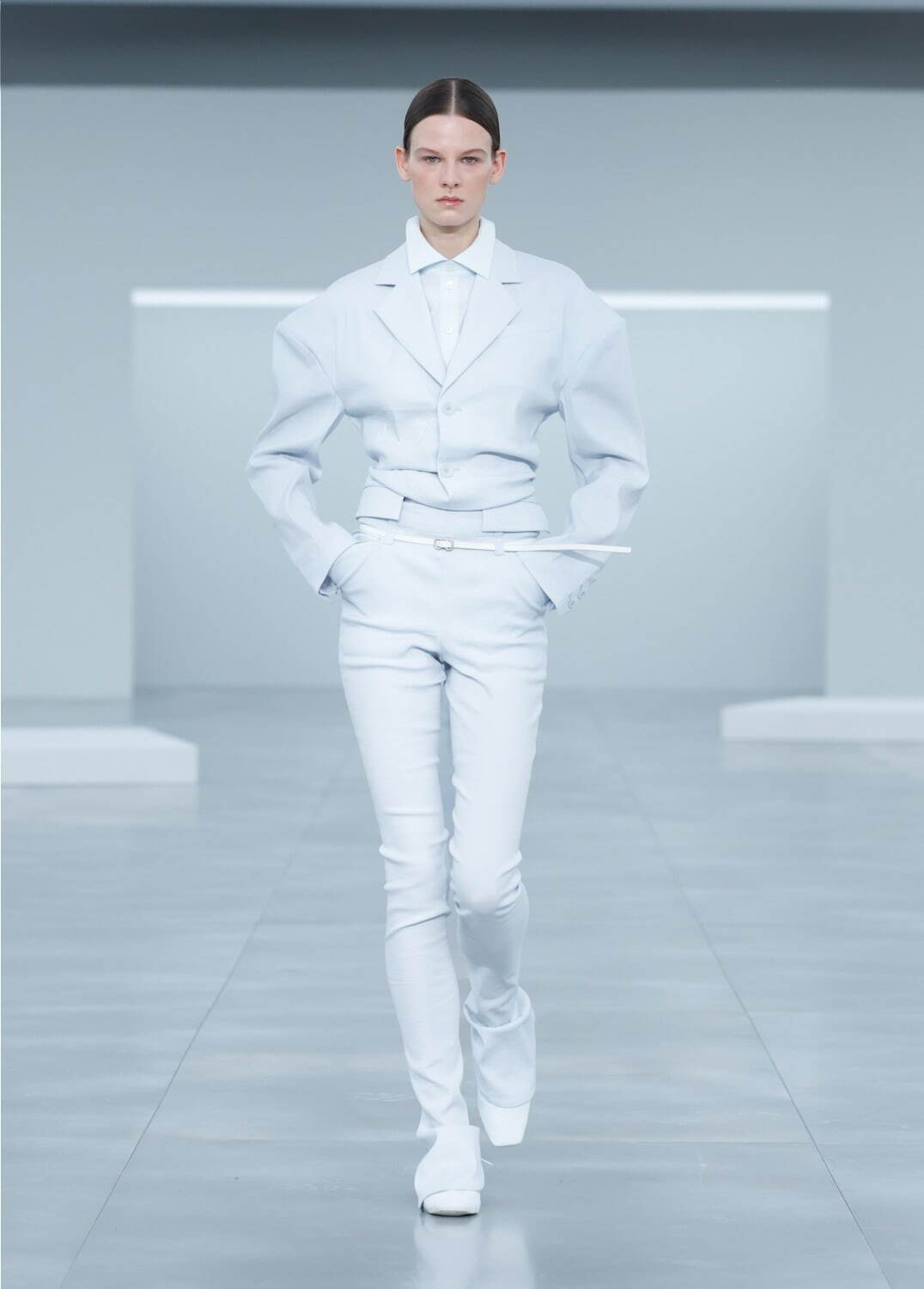 イッセイ ミヤケ 2025-26年秋冬｜ テーラードジャケット