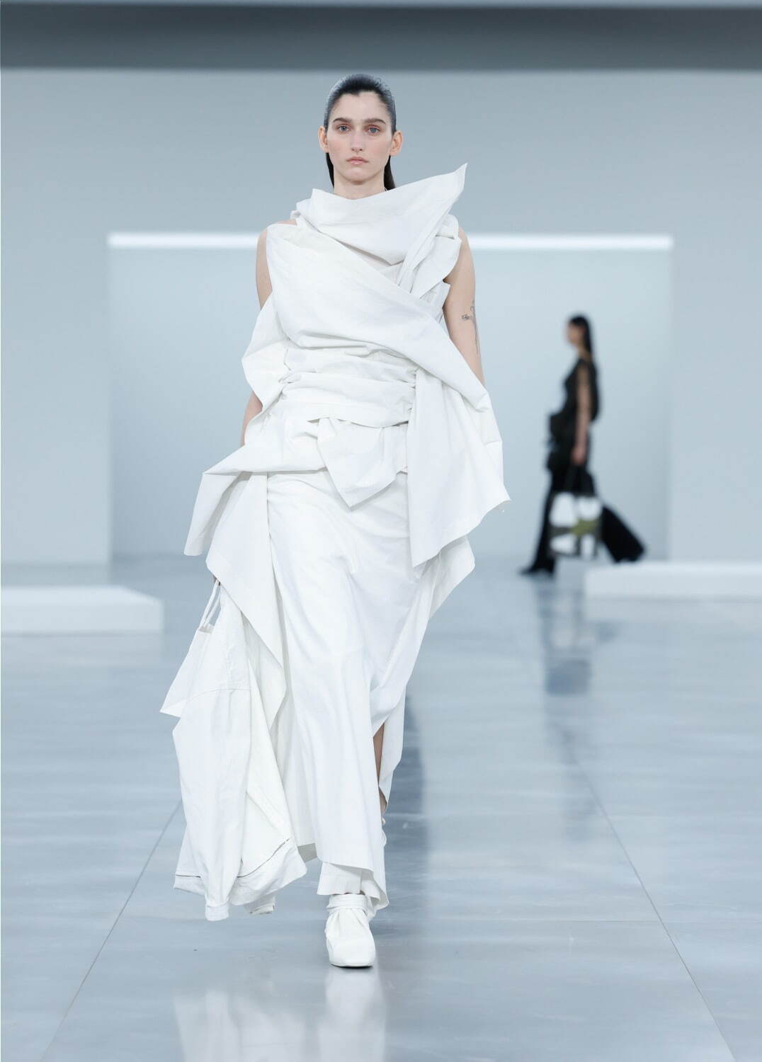 イッセイ ミヤケ(ISSEY MIYAKE) 2025-26年秋冬ウィメンズコレクション  - 写真34