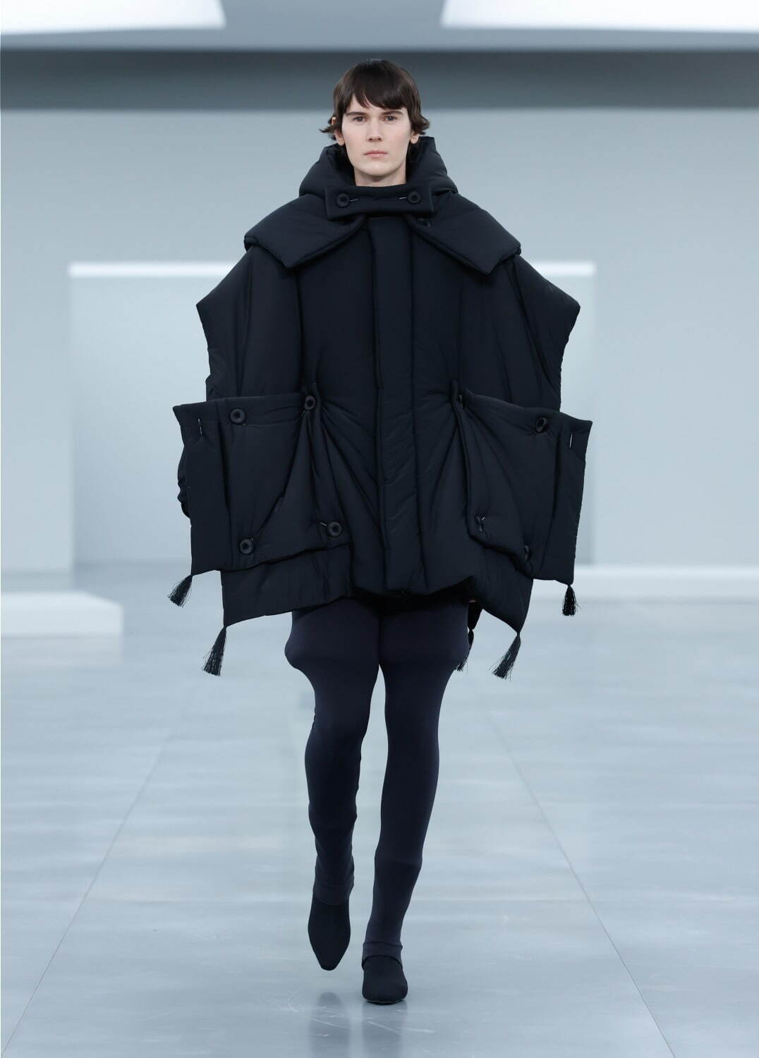 イッセイ ミヤケ 2025-26年秋冬｜female ダウンジャケット