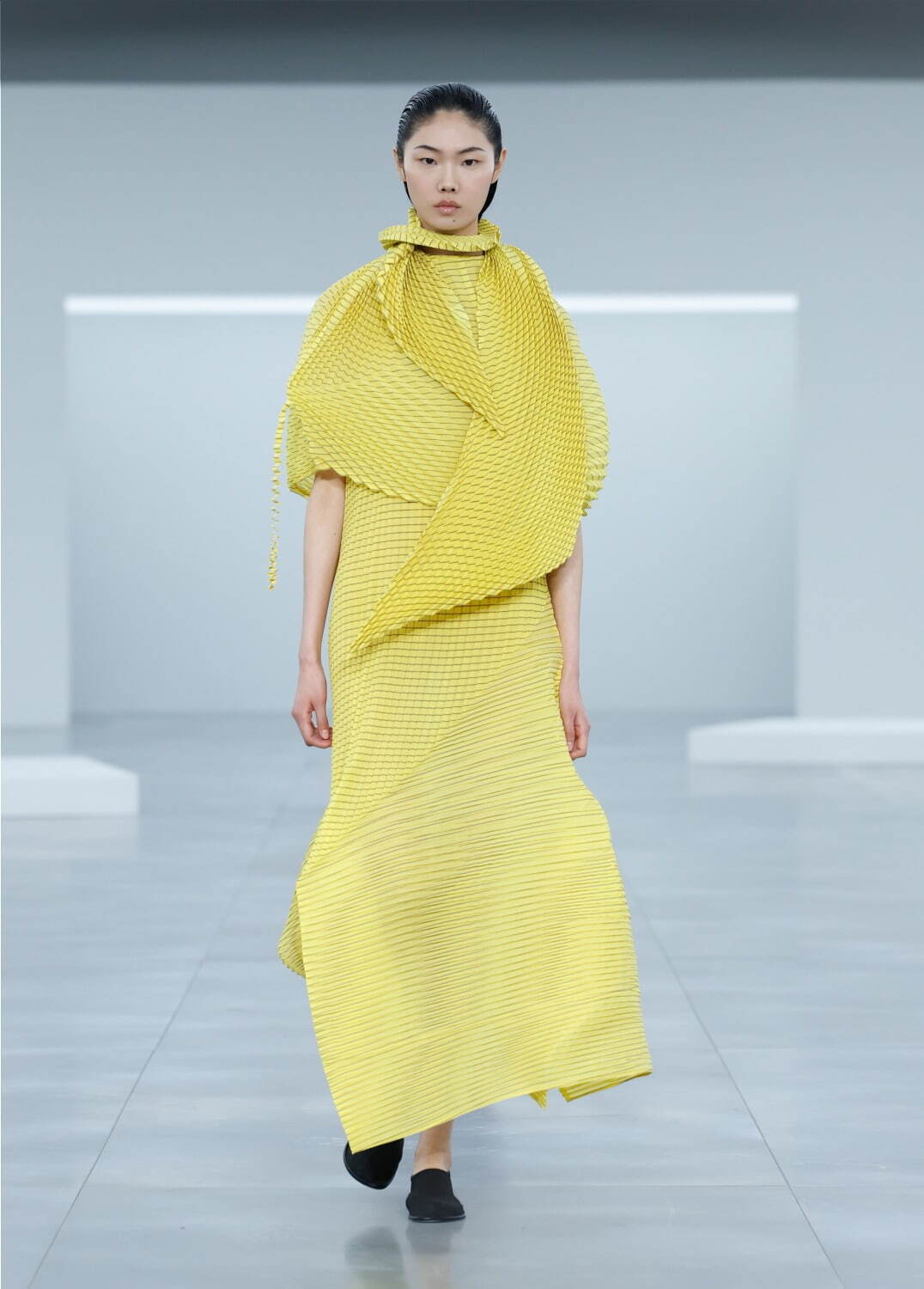イッセイ ミヤケ(ISSEY MIYAKE) 2025-26年秋冬ウィメンズコレクション  - 写真43