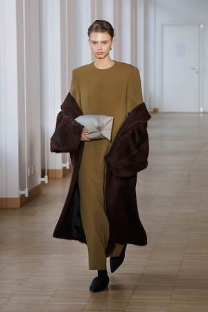 クリスチャン ワイナンツ(christian wijnants) 2025-26年秋冬ウィメンズコレクション  - 写真15