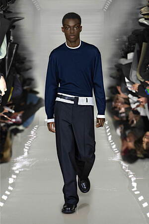 ニール バレット(Neil Barrett) 2025-26年秋冬ウィメンズコレクション  - 写真3