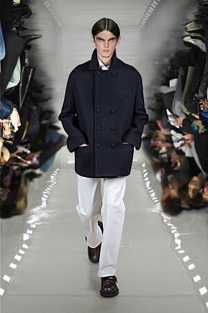 ニール バレット(Neil Barrett) 2025-26年秋冬ウィメンズコレクション  - 写真4