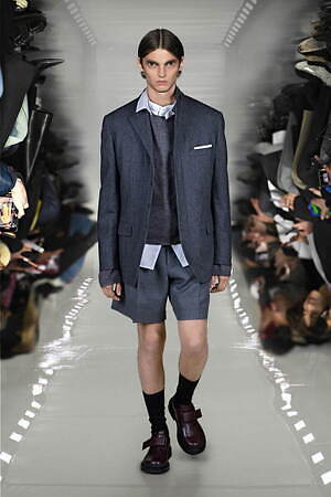 ニール バレット(Neil Barrett) 2025-26年秋冬ウィメンズコレクション  - 写真8