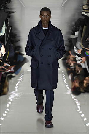 ニール バレット(Neil Barrett) 2025-26年秋冬ウィメンズコレクション  - 写真30