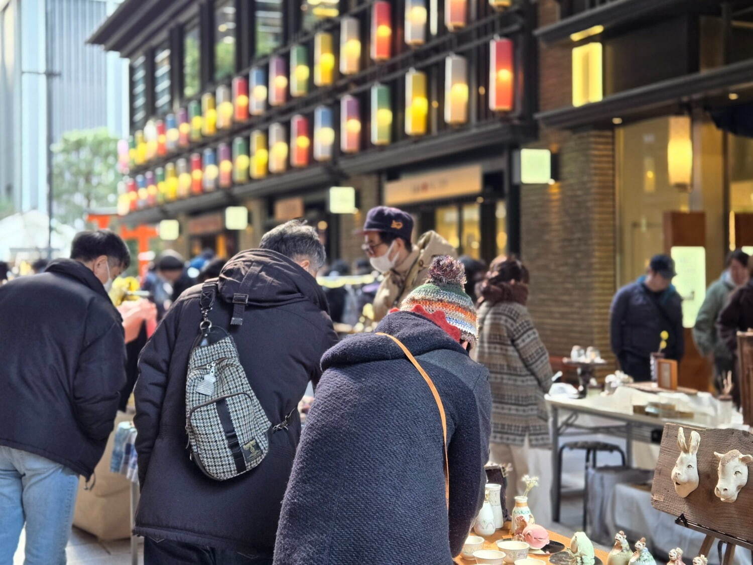 「第33回 オールドニューマーケット」東京・日本橋仲通りで、アクセサリーや暮らしの道具など約50店舗｜写真7