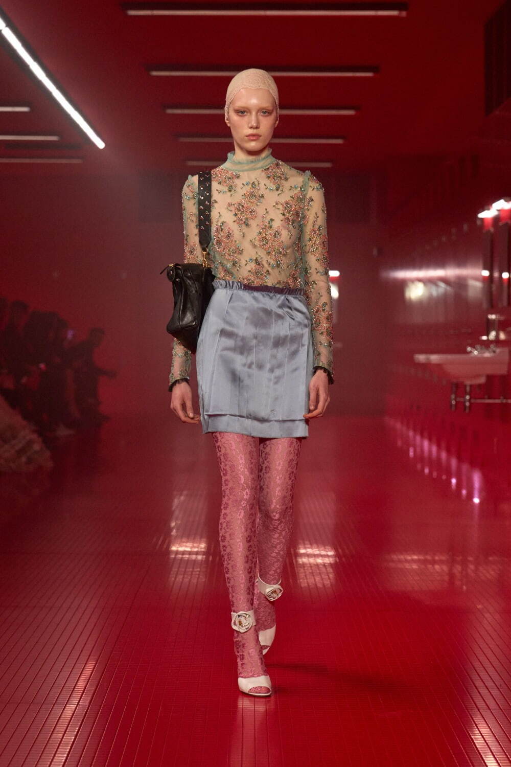 ヴァレンティノ(VALENTINO) 2025-26年秋冬ウィメンズ&メンズコレクション シルエット - 写真30