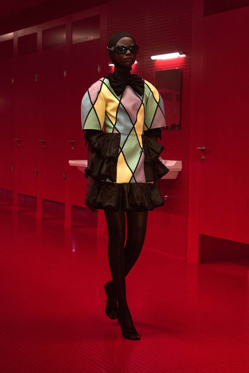ヴァレンティノ(VALENTINO) 2025-26年秋冬ウィメンズ&メンズコレクション シルエット - 写真67