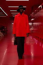 ヴァレンティノ 2025-26年秋冬コレクション - 真の“親密さ”とは何か？｜写真4