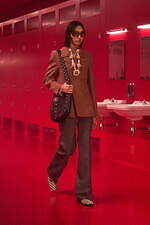 ヴァレンティノ 2025-26年秋冬コレクション - 真の“親密さ”とは何か？｜写真13