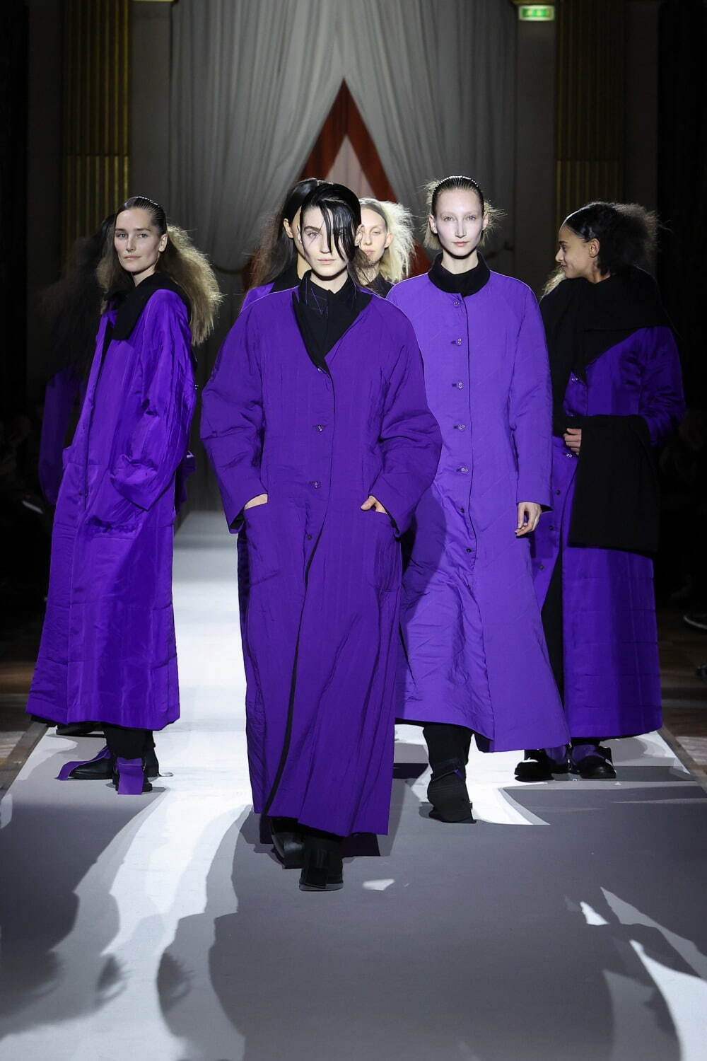 ヨウジヤマモト(Yohji Yamamoto) 2025-26年秋冬ウィメンズコレクション  - 写真45