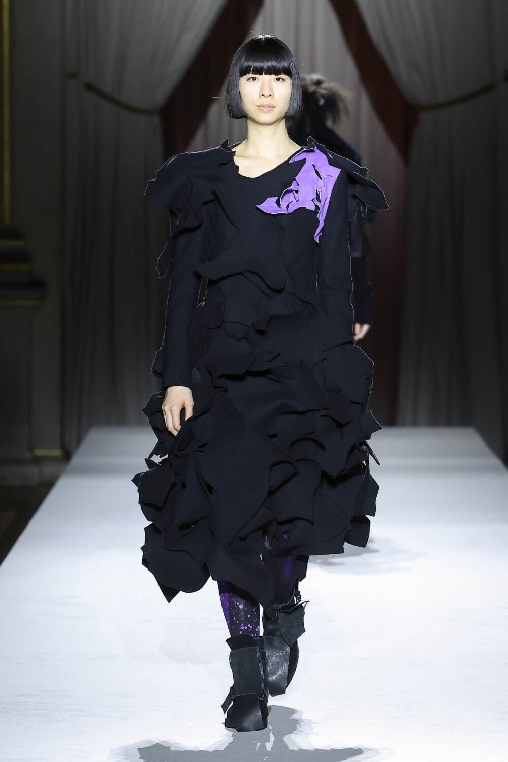ヨウジヤマモト(Yohji Yamamoto) 2025-26年秋冬ウィメンズコレクション  - 写真26