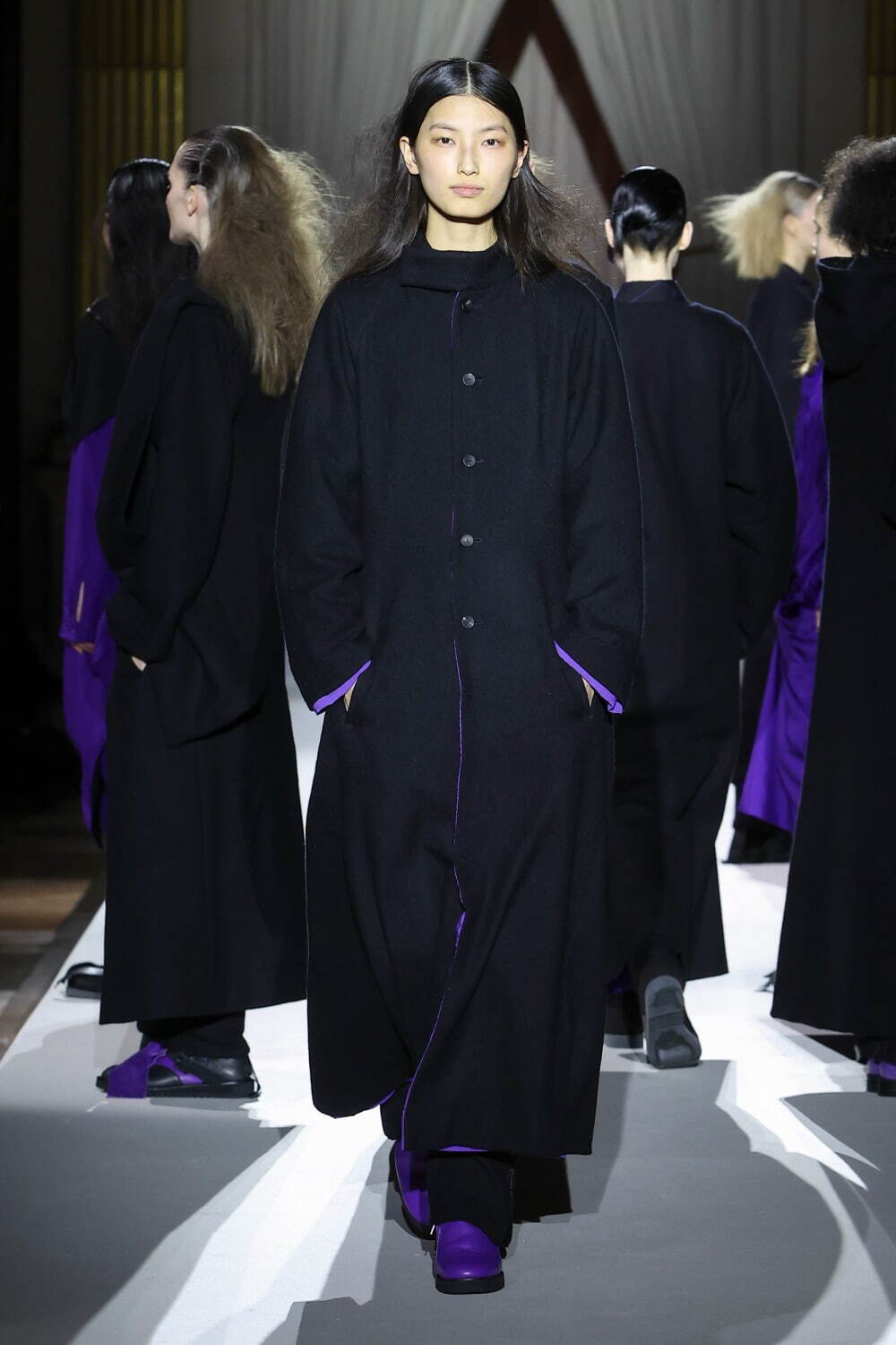 ヨウジヤマモト(Yohji Yamamoto) 2025-26年秋冬ウィメンズコレクション  - 写真41