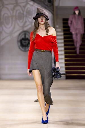 アンドレアス・クロンターラー フォー ヴィヴィアン・ウエストウッド(Andreas Kronthaler for Vivienne Westwood) 2025-26年秋冬ウィメンズ&メンズコレクション  - 写真2